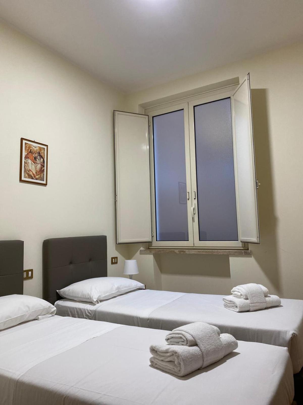 Casa Per Ferie Santa Maria Alle Fornaci ローマ エクステリア 写真